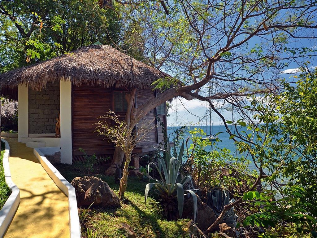 Auberge Le Maki Lodge Ampangorinana Cameră foto