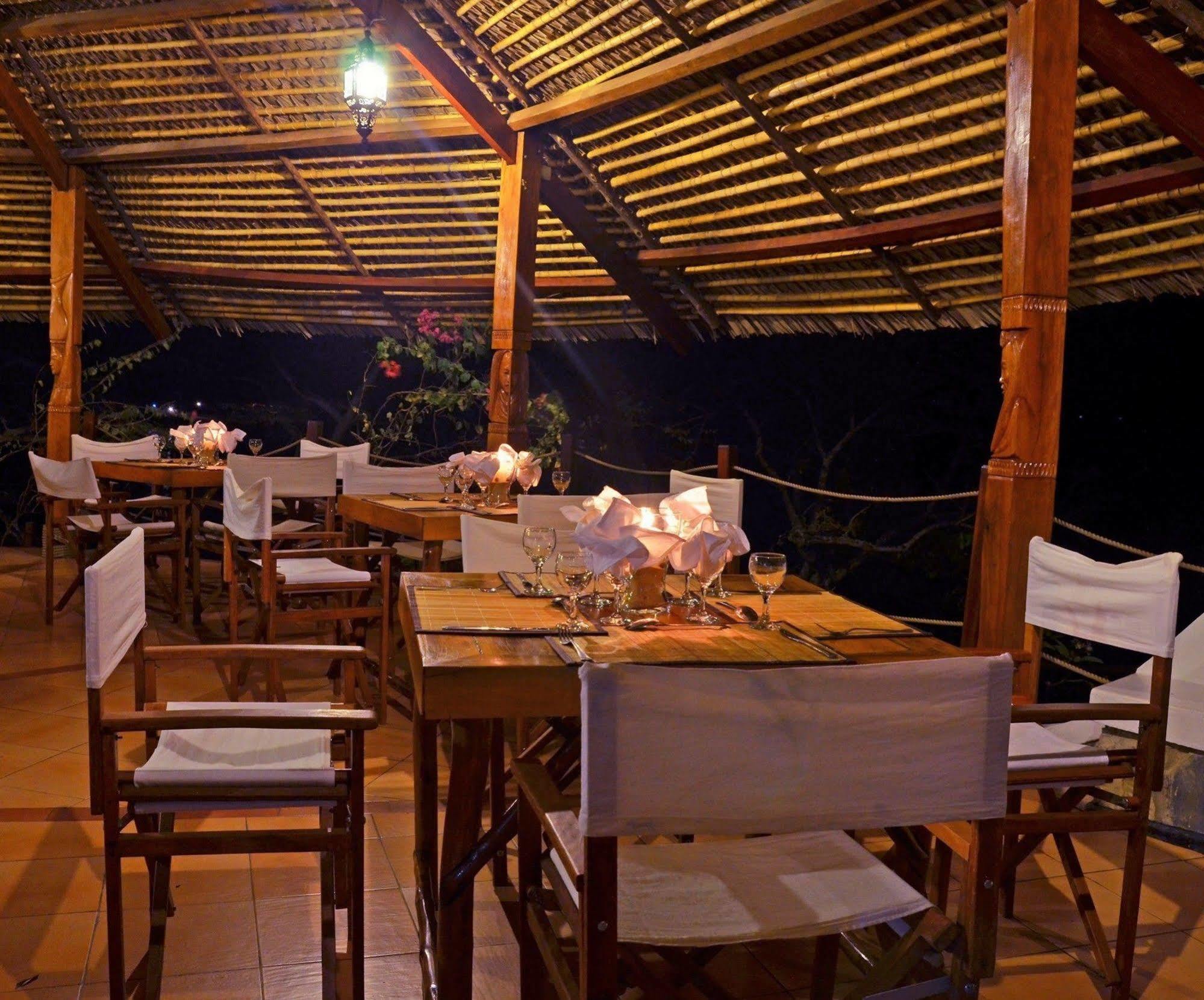 Auberge Le Maki Lodge Ampangorinana Exterior foto
